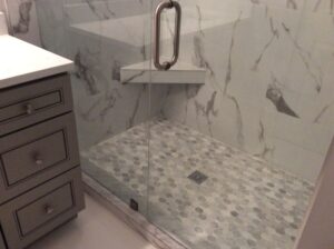 Shower floor and cabinet